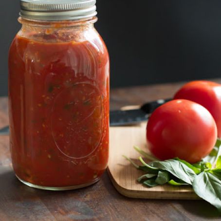 How to Make Basic Tomato Sauce