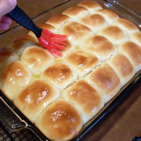 Perfectly Easy Dinner Rolls
