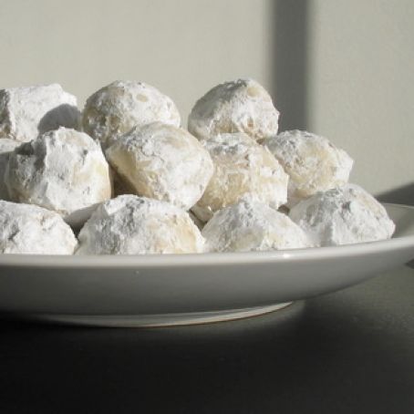 Angela's Russian Tea Cakes