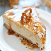 No Bake Peanut Butter Cheesecake {with dulce de leche & pretzel crust}