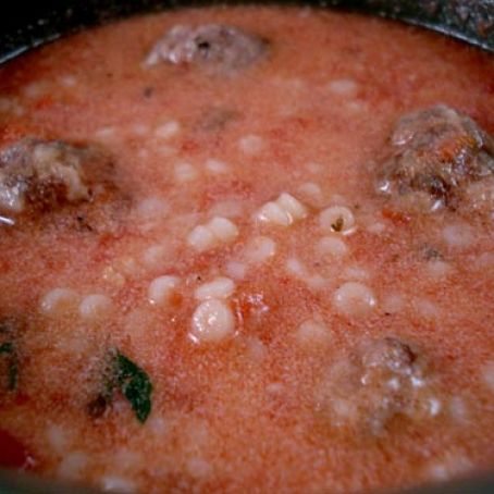 Tomato Soup with Mini Meatballs and Pasta