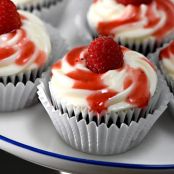 PERFECT WHITE CHOCOLATE BUTTERCREAM FROSTING RECIPE