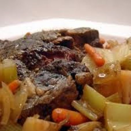 Beef Roast w/Onions & Potatoes