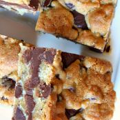 Gooey Chocolate Chip Bars