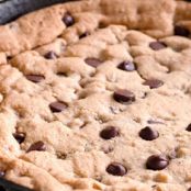 SKILLET CHOCOLATE CHIP COOKIE