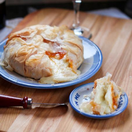 Baked Apricot Brie