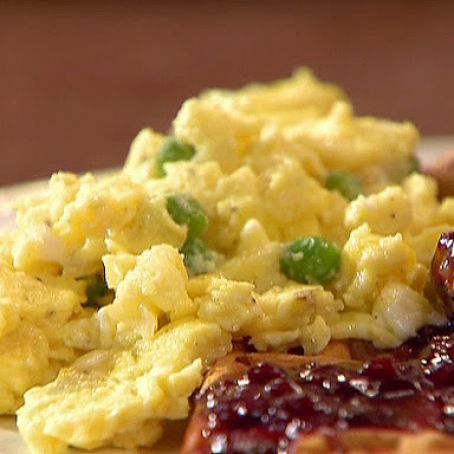 Eggs with Peas and Shallots