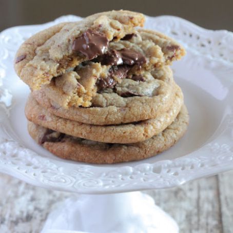 Crispy Brown Butter Chocolate Chunk Cookies