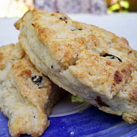 SCONE - Blueberry Coconut Cream Scones