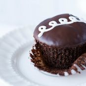 Homemade Hostess Cupcakes