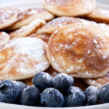 Bite-Size Pancakes with Blueberries