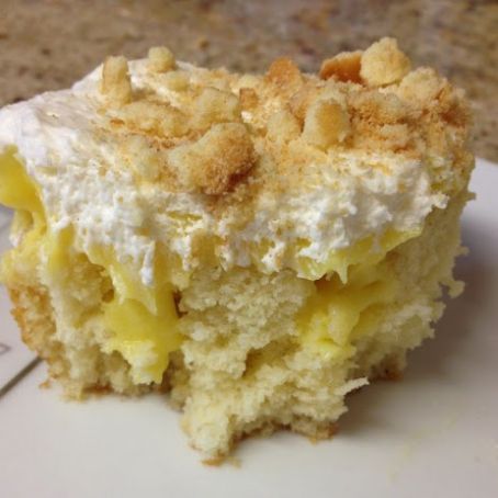 Banana Pudding Poke Cake
