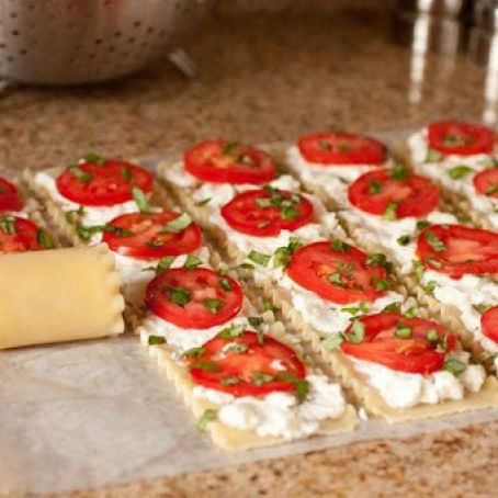 Caprese Lasagna Rollups