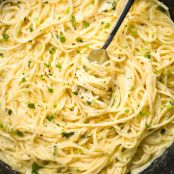 Creamy Three-Cheese Spaghetti