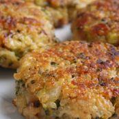 Cheesy Quinoa and Broccoli Patties