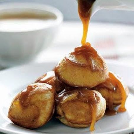 Tarte Tatin-Filled Pancakes