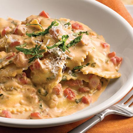 Tuscan Pasta With Tomato-Basil Cream