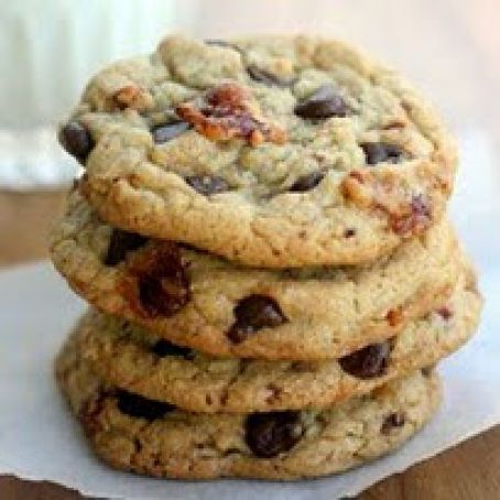 Maple-Bacon Chocolate Chocolate-Chip Cookies (Outside magazine)