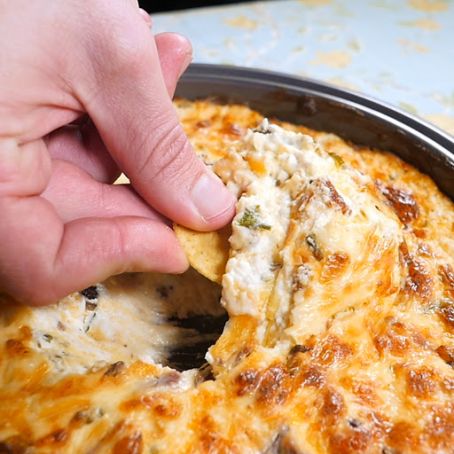 Cheesy bacon dip