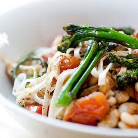 Broccolini, Cherry Tomato, and Butter Bean Udon
