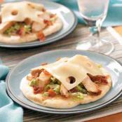 Grilled Chicken Club Pitas Recipe