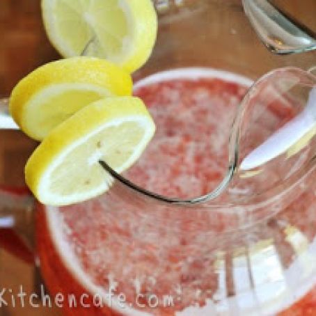Fresh Strawberry Lemonade