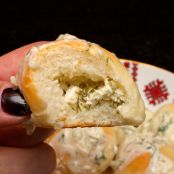 Perishke – Ukrainian Cottage Cheese Buns in Creamy Dill Sauce