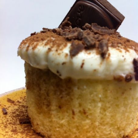 Simple Tiramisu Cupcakes