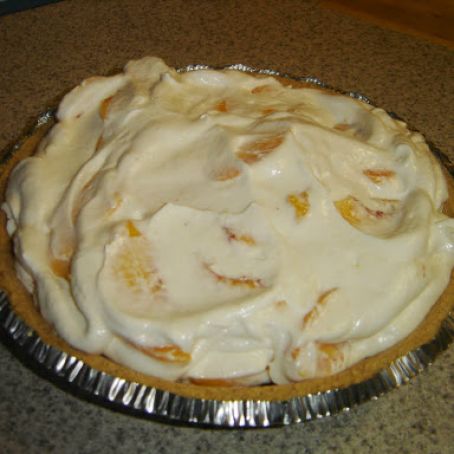 Grandmother's Fresh Peach No-Cook Pie