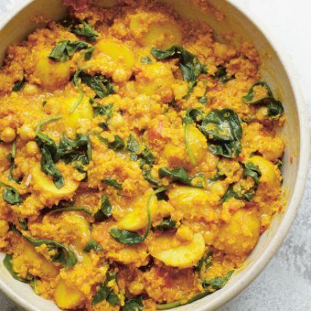 CHICKPEA, QUINOA AND TURMERIC CURRY