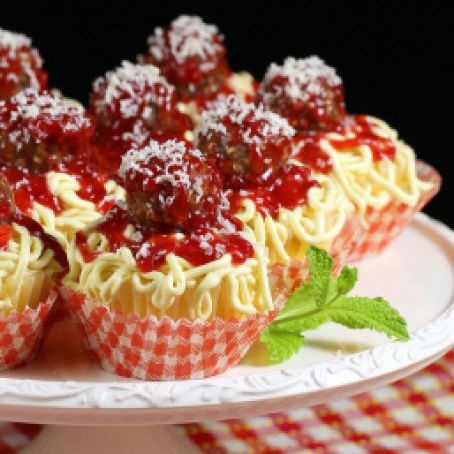 KIDS****Spaghetti & Meatballs Cupcakes