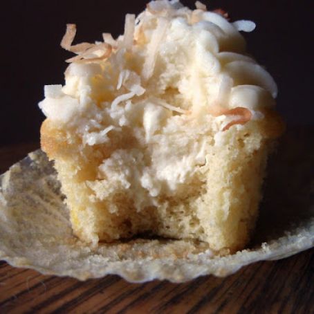 Coconut Cream Pie Cupcakes