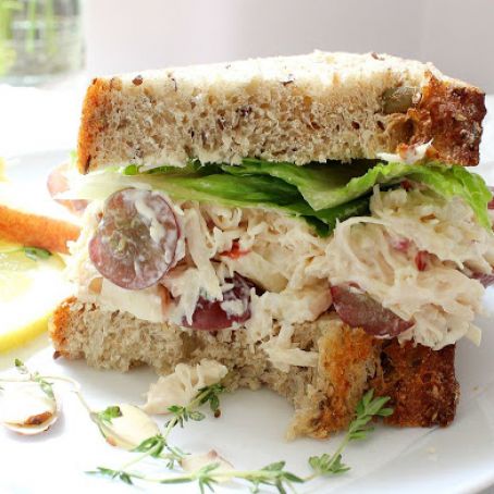 HARVEST ALMOND CHICKEN SALAD