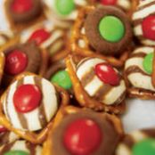 Holiday Pretzel Treats ( These Are Awesome)