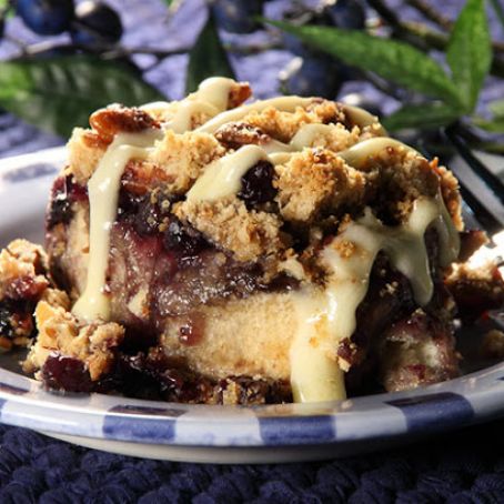 Cinnamon Blueberry Crumble