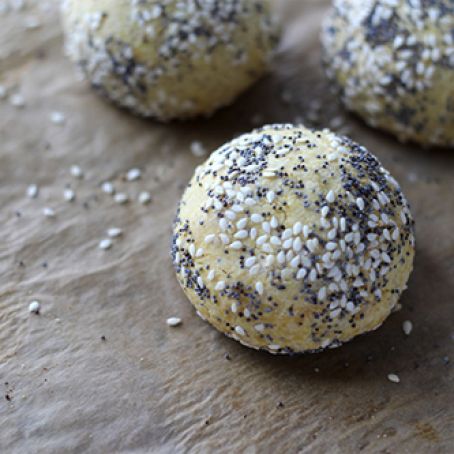 Grain Free Everything Dinner Rolls
