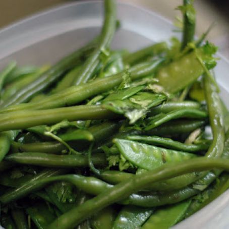 Five-ingredient green bean salad
