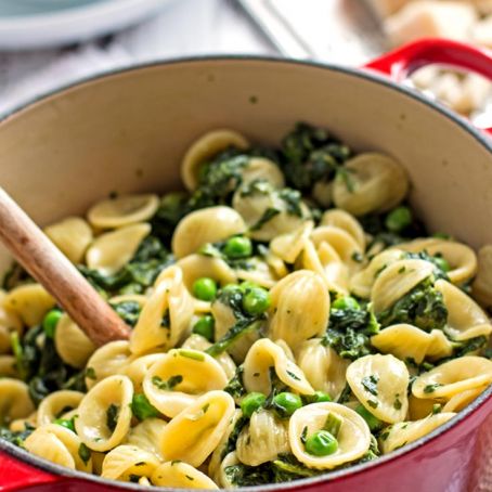 One Pot Spinach Pea Pasta Recipe