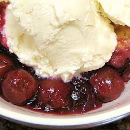 Kim's  Crockpot Cobbler