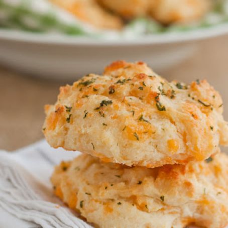Cheddar Bay Biscuits