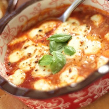 Baked Mozzarella & Tomato-Basil Spread