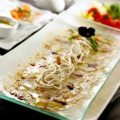 CARPACCIO DE LANGOSTINOS CON ANGULAS