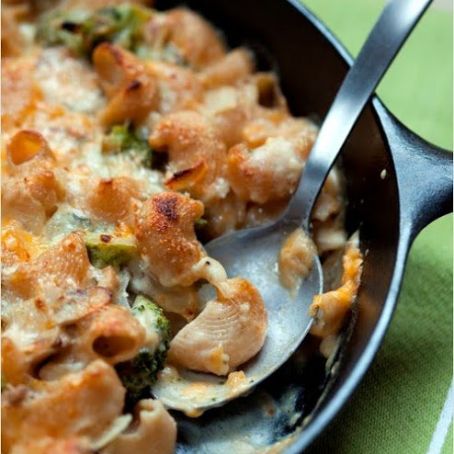 SKILLET MACARONI w/BROCCOLI, MUSH & CHEESE