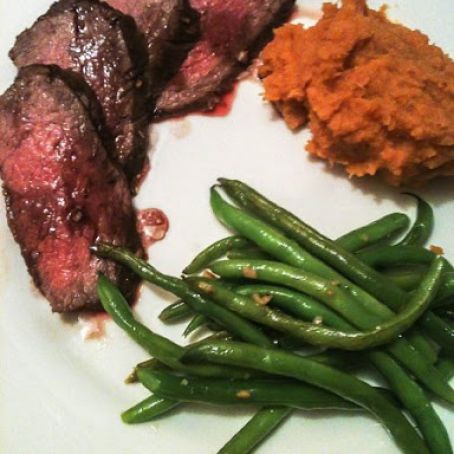 Roasted Tri Tip with Red Wine Reduction Sauce