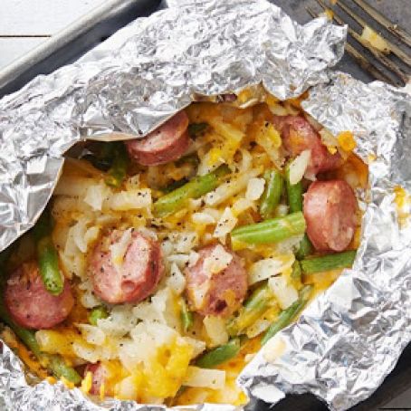 Cheesy Chicken Sausage and Potatoes Foil Pack