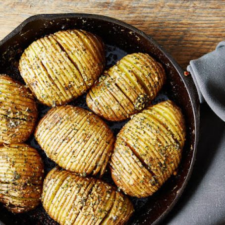 potato - Hasselback Potato Skillet Bake