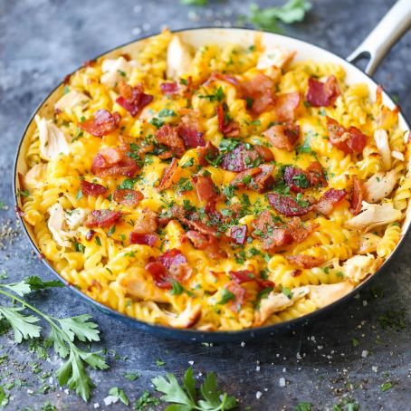 ONE POT CHICKEN RANCH PASTA