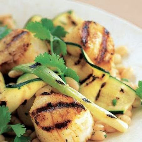 GRILLED SCALLOPS, ZUCCHINI & WHITE BEANS