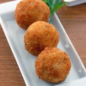 ARANCINI w/PISTACHIO & PEAS