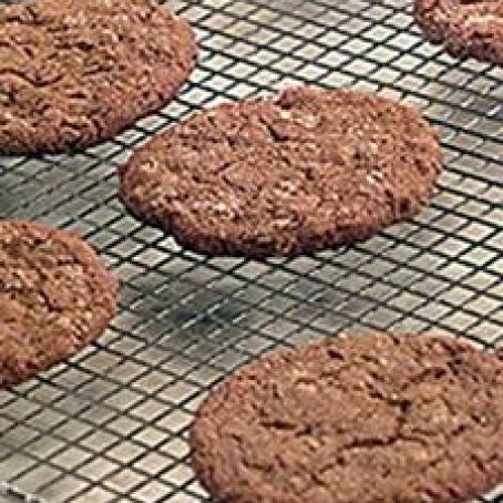 Molasses Spice Crisps